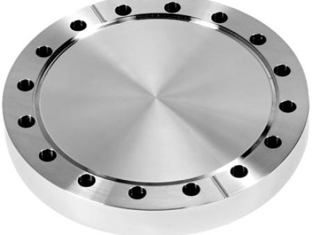 Selection criteria for materials used in non-standard flanges