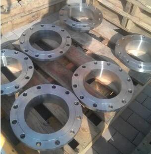 Analysis of Deep Hole Processing Technology for Flanges